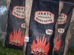 Offer hardwood charcoal  €0