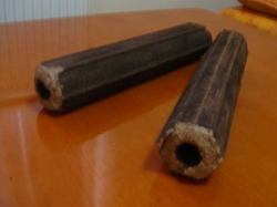 The manufacture offeres fuel briquettes of straw €0