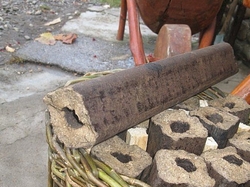 sell pini-kay briquette €0