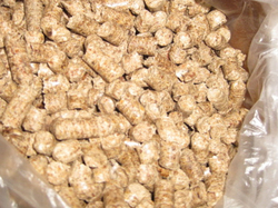Wood pellets 8 mm good priece €0