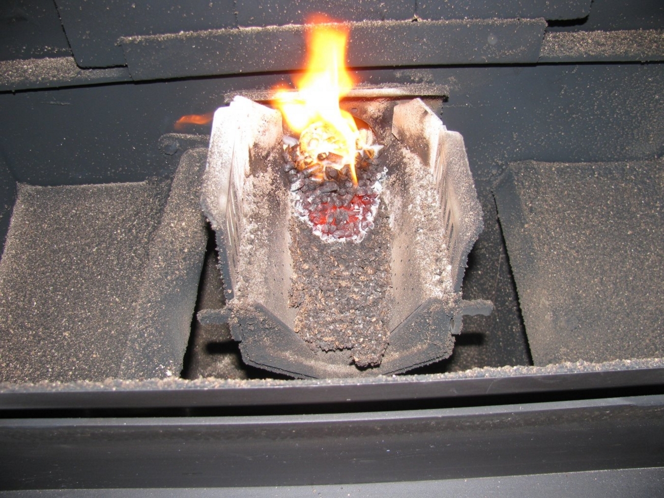 Pellet stoves combustion ash